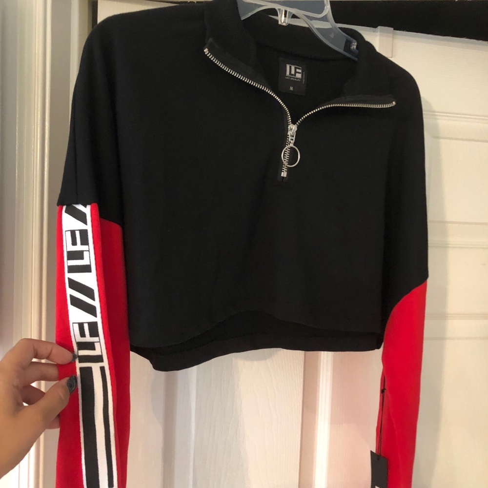 NWT LF cropped crew neck 😍